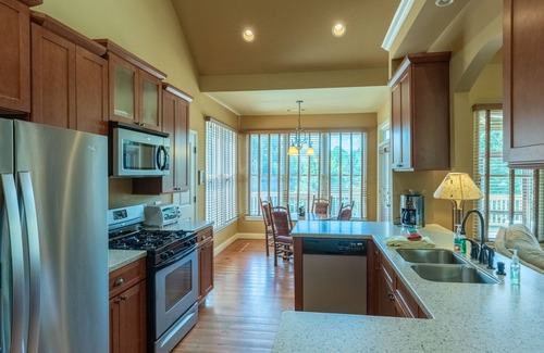 Whittier Casa | Zen Mountain - Spacious, Luxury Mountain Home with Stunning Views!