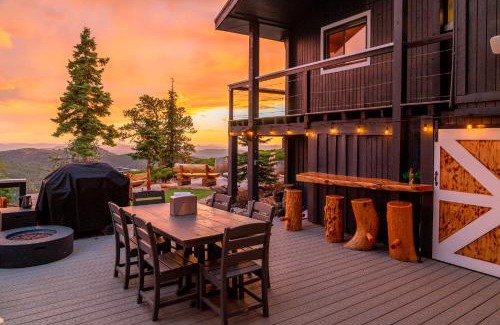 Duck Creek Village Casa | Zen Nest Eagle & Falcon Cabins