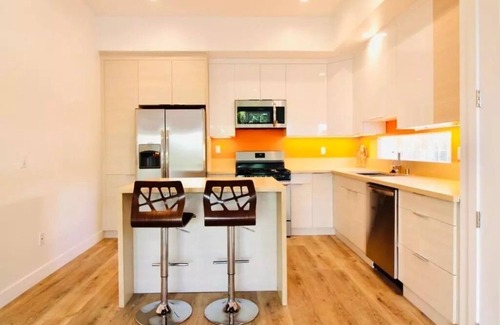 Canoga Park Casa | Zen Oasis-