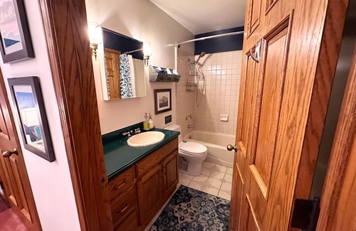 Santa Cruz Casa | Zen Redwood Santa Cruz Retiro BDRM + BAÑO PRIVADO