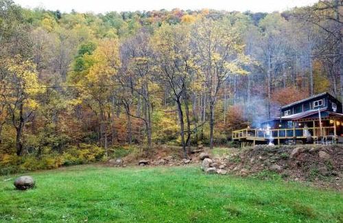 Stanardsville Casa | Zen River Retreat