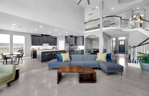 Manor Casa | Zen Sunsets Heated Pool, Spa, Theater, Gym: 20 Mins to Downtown Austin Sleeps 8