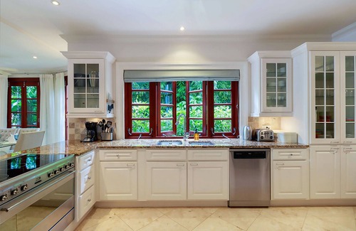 Gibbes Casa | ZenBreak Claridges #10 is a 3 bedroom luxury holiday villa moments away from Gibbs Beach