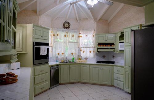 Holder's Hill Casa | ZenBreak Marzalea Villa 3bd