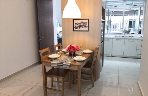 Taman Sutera Utama Condominio | ZenCozyStay (nuevo) 3r8pax townhouse 2m Sutera Mall