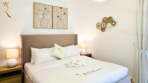 Abu Dhabi Apartamento | Zenith 1BR Retreat with Pool Access - Short Stroll to Yas Mall & Thrill Parks