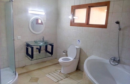 Lusaka Cabina | Zenith lodge