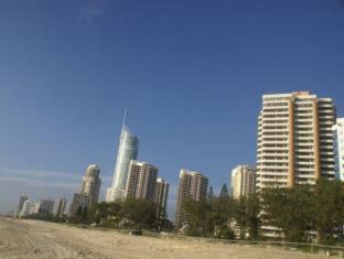 Surfers Paradise Apartamento | Zenith Ocean Front Apartments Gold Coast - Official Listing
