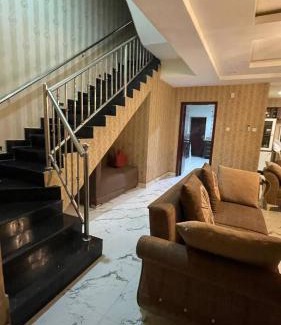 Orozo Apartamento | Zenith of Serenity