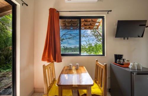 Pedasi Cama Y Desayuno | Zenquility Inn & Tavern