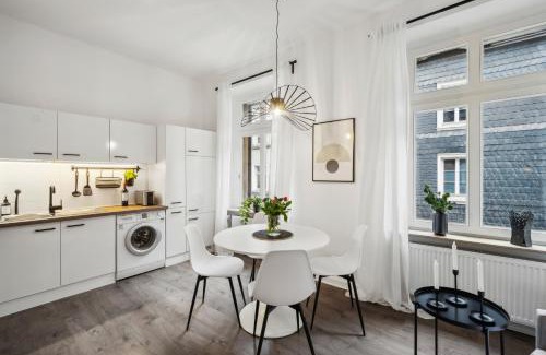 Elberfeld-Mitte Apartamento | Zentral Wohnen im Luisenviertel Küche & Smart-TV