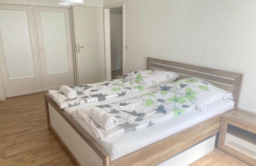 Lubeck City Centre Apartamento | Zentrale 2-Zimmer Wohnung in Altstadt & Bahnhofsnähe (überdachte Gartenterasse)
