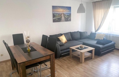 Lubeck City Centre Apartamento | Zentrale 2-Zimmer Wohnung in Altstadt & Bahnhofsnähe (überdachte Gartenterasse)