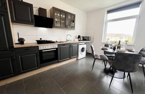 Holsterhausen Apartamento | Zentrale City Ferienwohnung Essen 3 Zimmer Balkon Messe