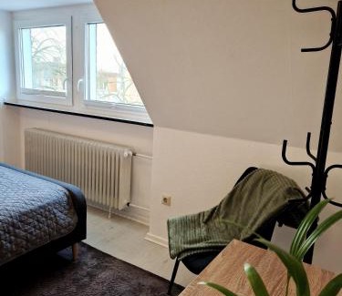 Wiemelhausen Apartamento | Zentrale Ferienwohnung direkt am Bergmannsheil mit Parkplatz & WLAN