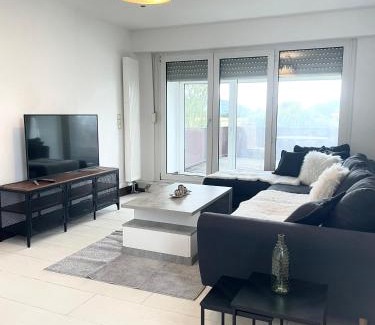 Minden Apartamento | Zentrales Apartment - Drei Schlafzimmer mit Smart-TV