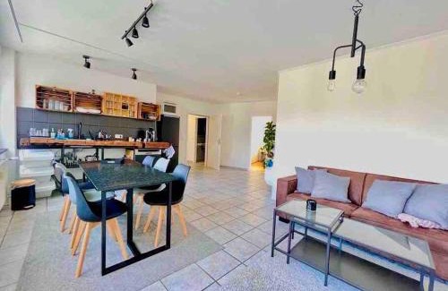 Bruckstraße Apartamento | Zentrales großzügiges Apartment mit Dachterrasse!