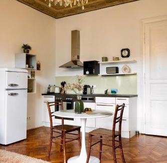Lend Apartamento | Zentrales und stilvolles Apartment mit Schlossbergblick und Parkplatz