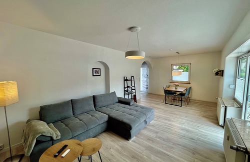 Klein Hehlen Apartamento | Zentrumsnahe Stadt-wohnung