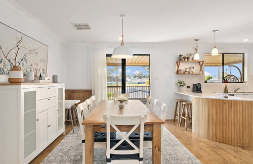 Cessnock Casa | ZenVine Retreat- A place to recharge in Hunter Valley