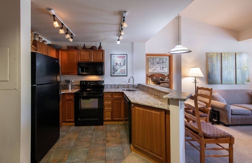 Winter Park Condominio | Zephyr Mountain Lodge, Condo , Ski-In/Ski-Out w/ Fireplace (Select-Rated Condo 1602)