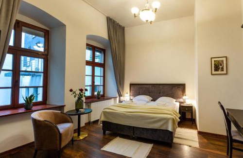 Jelenia Gora Cama Y Desayuno | ZEPPELIN APARTMENTS Simple Acomodation