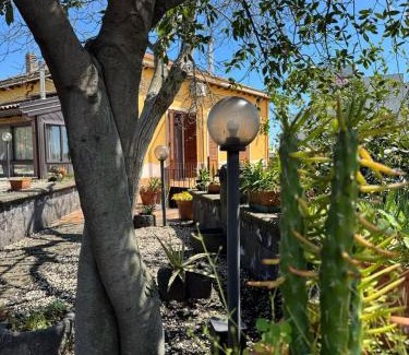 Santa Venerina Cama Y Desayuno | Zest House