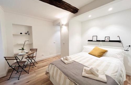 Sarzana Apartamento | Zeste Apartment in centro città con suite privata