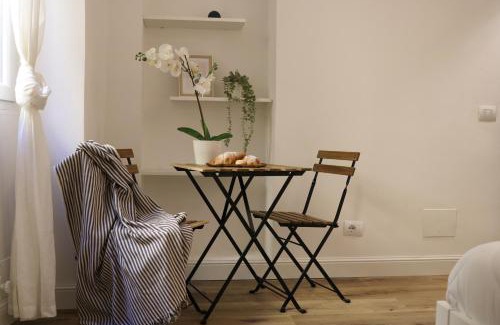 Sarzana Apartamento | Zeste Apartment in centro città con suite privata