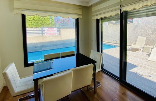 Kusadasi City Centre Villa | zeta a7 villa