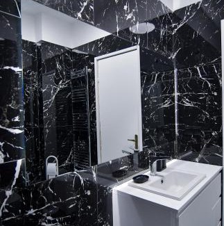 Katerini Apartamento | Zeusplace Black and White Retreat