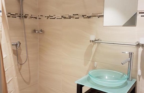 Zeuthen Apartamento | Zeuthen Ferienwohnung am See, Stadtgrenze Berlin