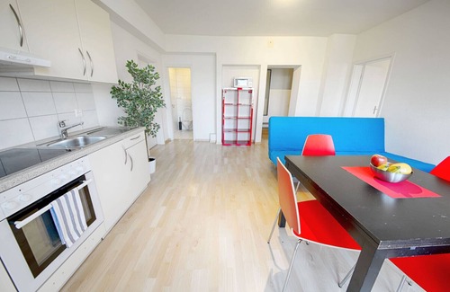 Langstrasse Apartamento | ZH Botteron - Stauffacher HITrental Apartment