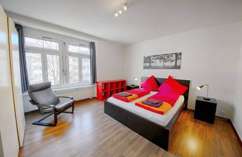 Oerlikon Apartamento | ZH Raspberry lll - Oerlikon HITrental Apartment