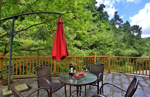 Wulingyuan Casa | Zhangjiajie One city one inn