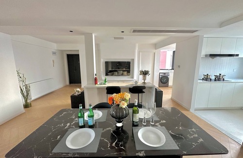 Shanghai Apartamento | Zhome-Parkville Three bedrooms with city view-Near Xin Tian Di