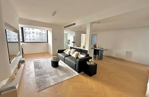 Shanghai Apartamento | Zhome-Parkville Three bedrooms with city view-Near Xin Tian Di