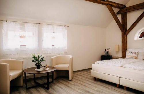 Wachenheim an der Weinstrasse Cama Y Desayuno | Zimmer2 - Altstadt-residenz