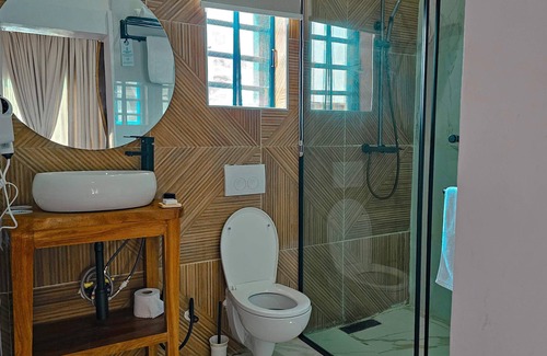 Ofin Hotel | Ziba Beach Resort