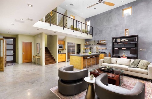 Barton Heights Casa | Zilker Paradise Found (w Pool & Downtown Skyline View)
