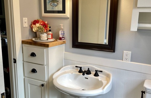 Barton Heights Casa | Zilker Park Cottage, Austin, TX