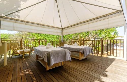 Port Zimbali Apartamento | Zimbali condo family room 9