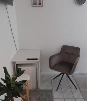 Bad Oeynhausen Apartamento | Zimmer mit eigenem Bad und eigenem Eingang