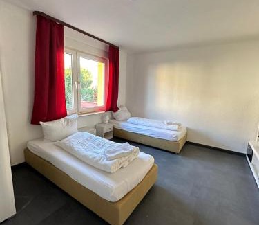 Kaiserslautern Casa | Zimmer mit gemeinschaftsbad