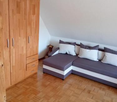 Dollbergen Apartamento | Zimmervermietung Weitblick