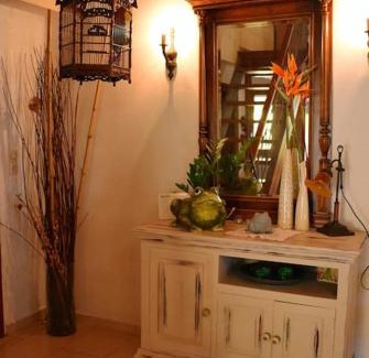 Troulos Casa | Zina's House