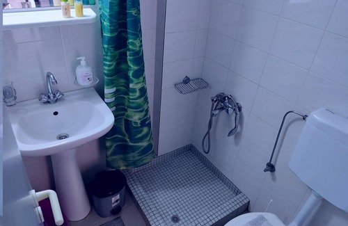 Agii Apostoli Apartamento | Zinovia One-Bedroom Apartment with Balcony