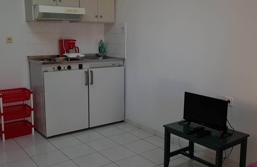 Agii Apostoli Apartamento | Apartamento de 1 dormitorio con balcón en Zinovia 1