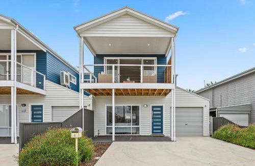Aldinga Beach Casa | Zion By The Sea - Aldinga Beach - C21 SouthCoast Holidays