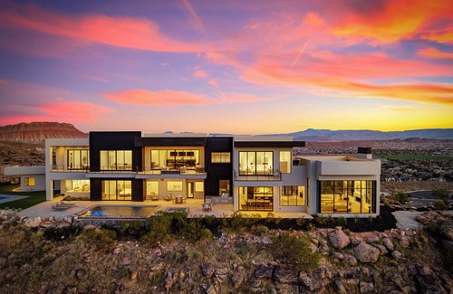Washington Fields Casa | Zion Luxe Retreat / Pool Cinema Pickleball